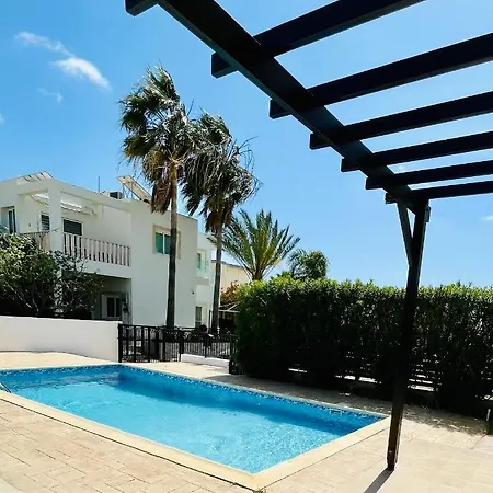 Atlantis 2 Bedroom & Swimming Pool Villa *